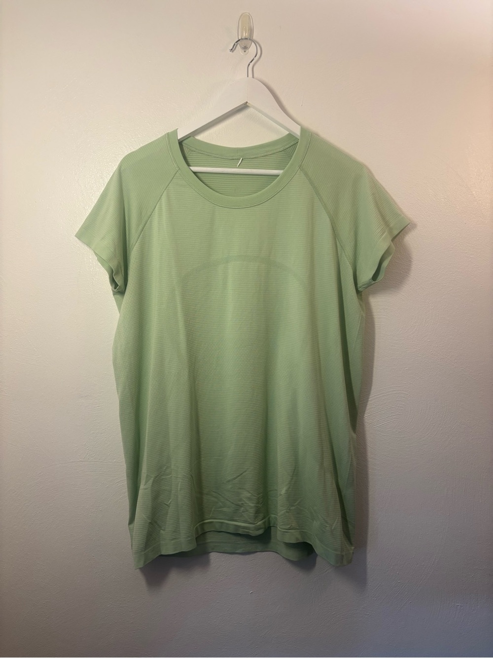 lululemon athletica Light Green Short Sleeve Tee